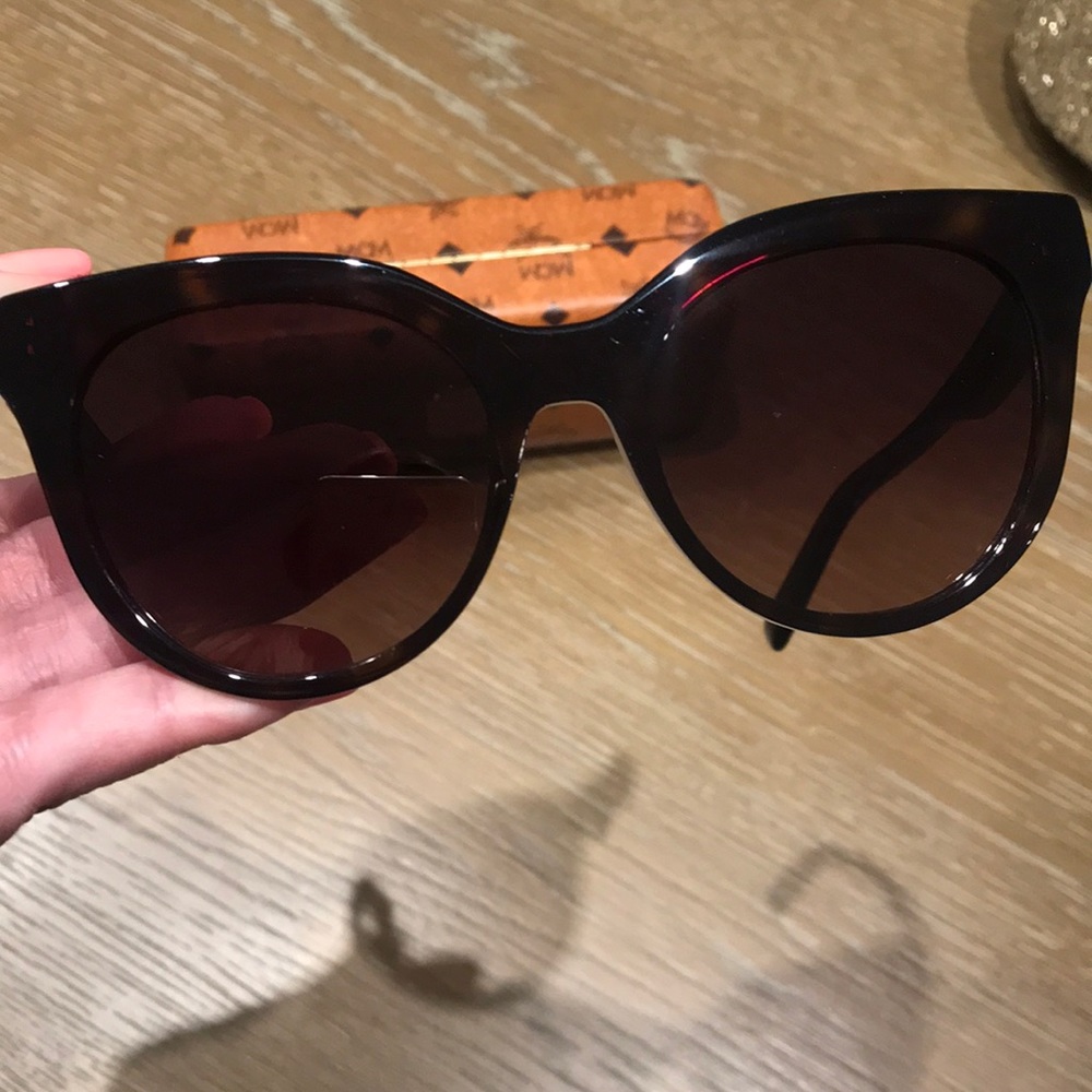 MCM 53 mm sunglasses